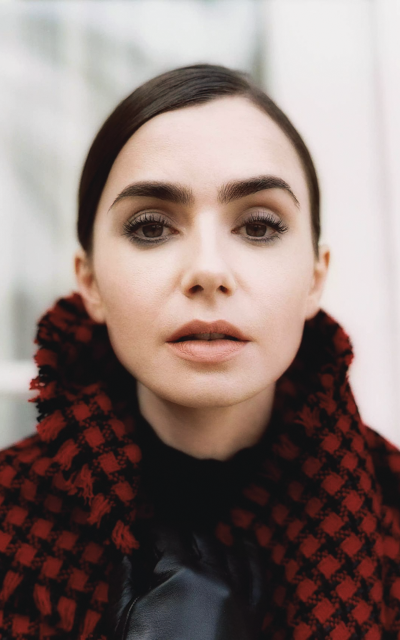 Lily Collins - Page 2 Med2uSSy_o