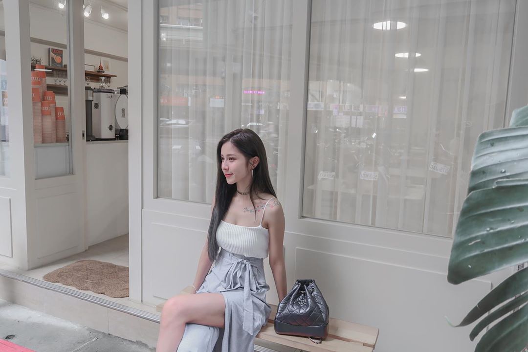 直播正妹—陳可頡 q5Vn1Zxs o - 直播正妹—陳可頡