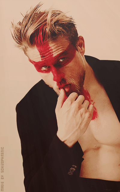 Charlie Hunnam J4prAdf2_o