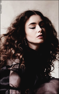 Lily Collins 06Gt1Dq9_o