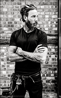 Billy Huxley - Page 2 Yl89FOOB_o