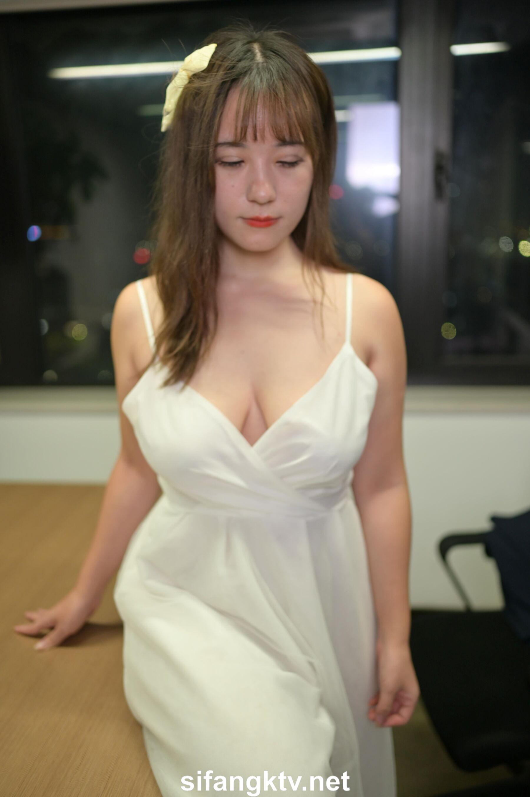 国模人体 国模小唯大尺度性爱人体私拍套图(146)