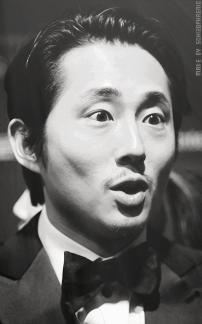 Steven Yeun SZ15Ef4D_o