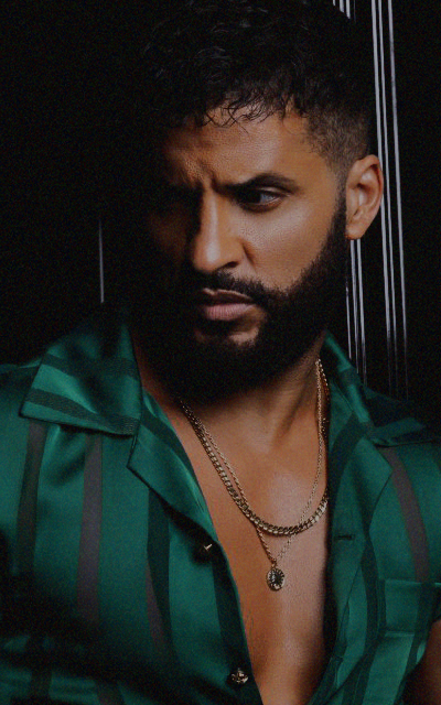 Ricky Whittle  UAOEAyJc_o