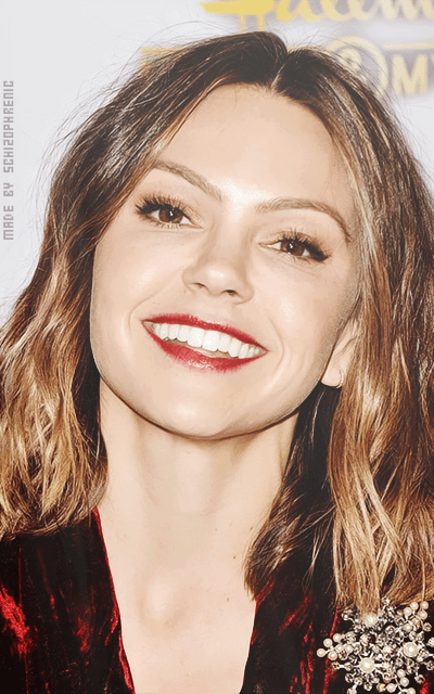 Aimee Teegarden Er8TDbBP_o