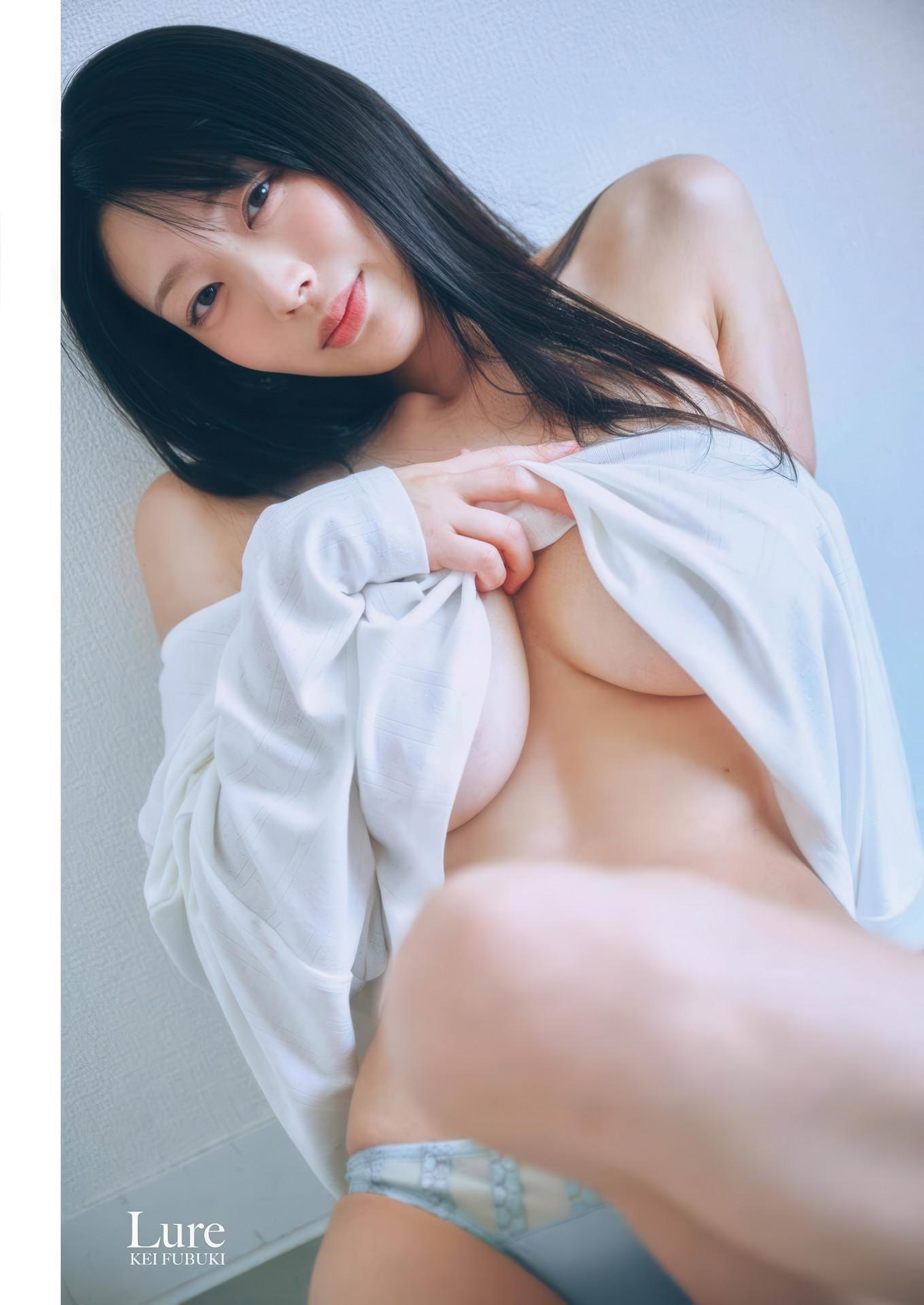 Kei Fubuki 風吹ケイ, Miku Tanaka 田中碧空, Young Gangan 2025 No.18 (ヤングガンガン 2025年18号)(7)