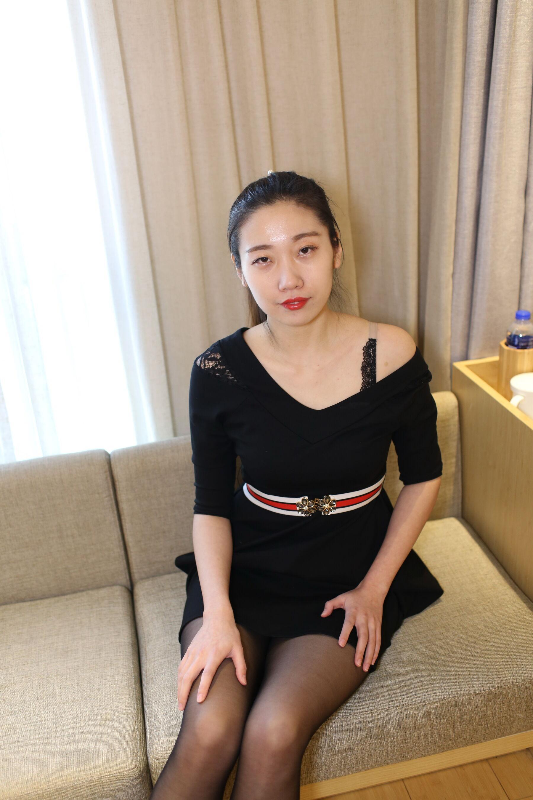 国模套图 国模悦月大尺度人体私拍套图(118)