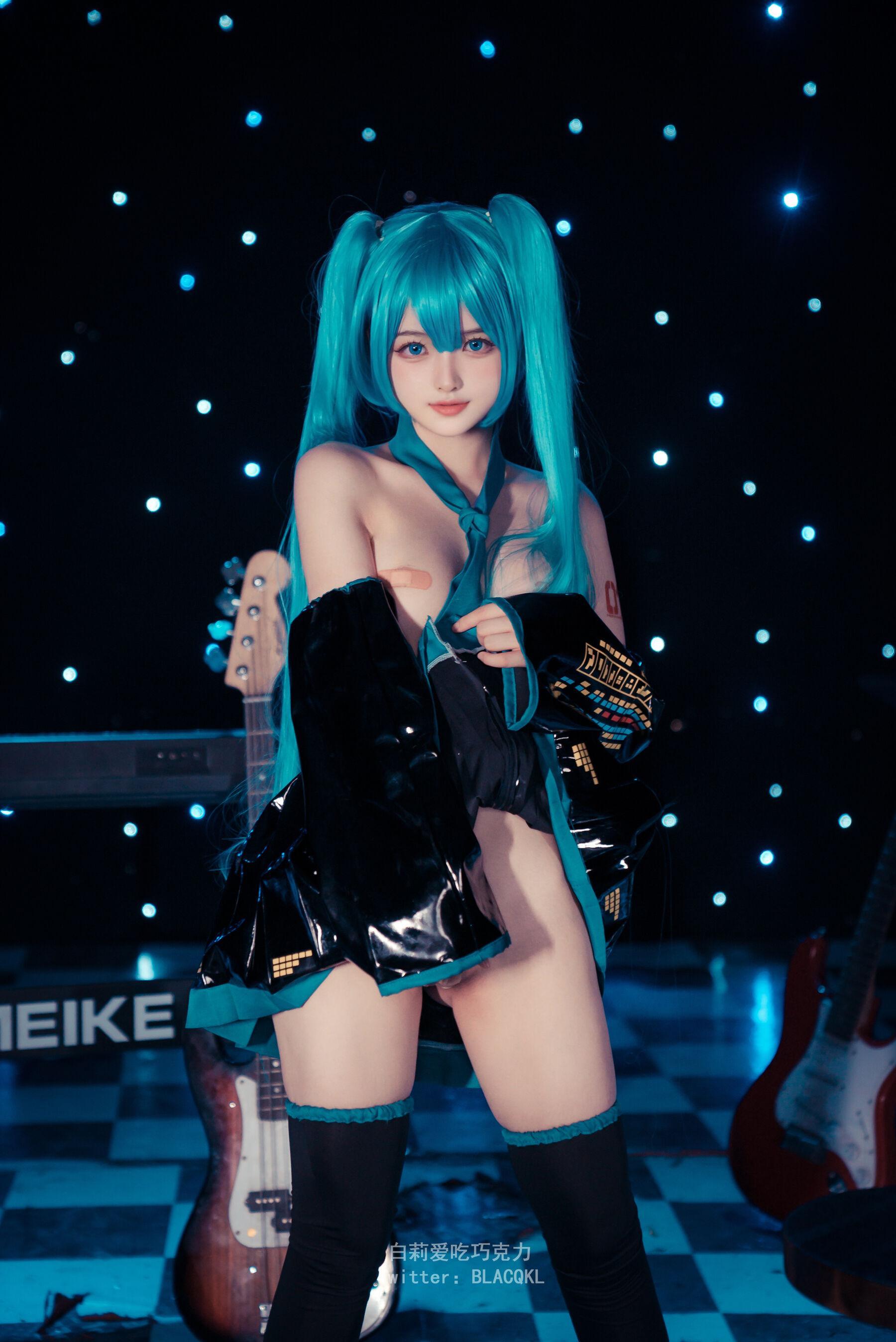 国模人体 白莉爱吃巧克力《未来初音 Miku》(28)