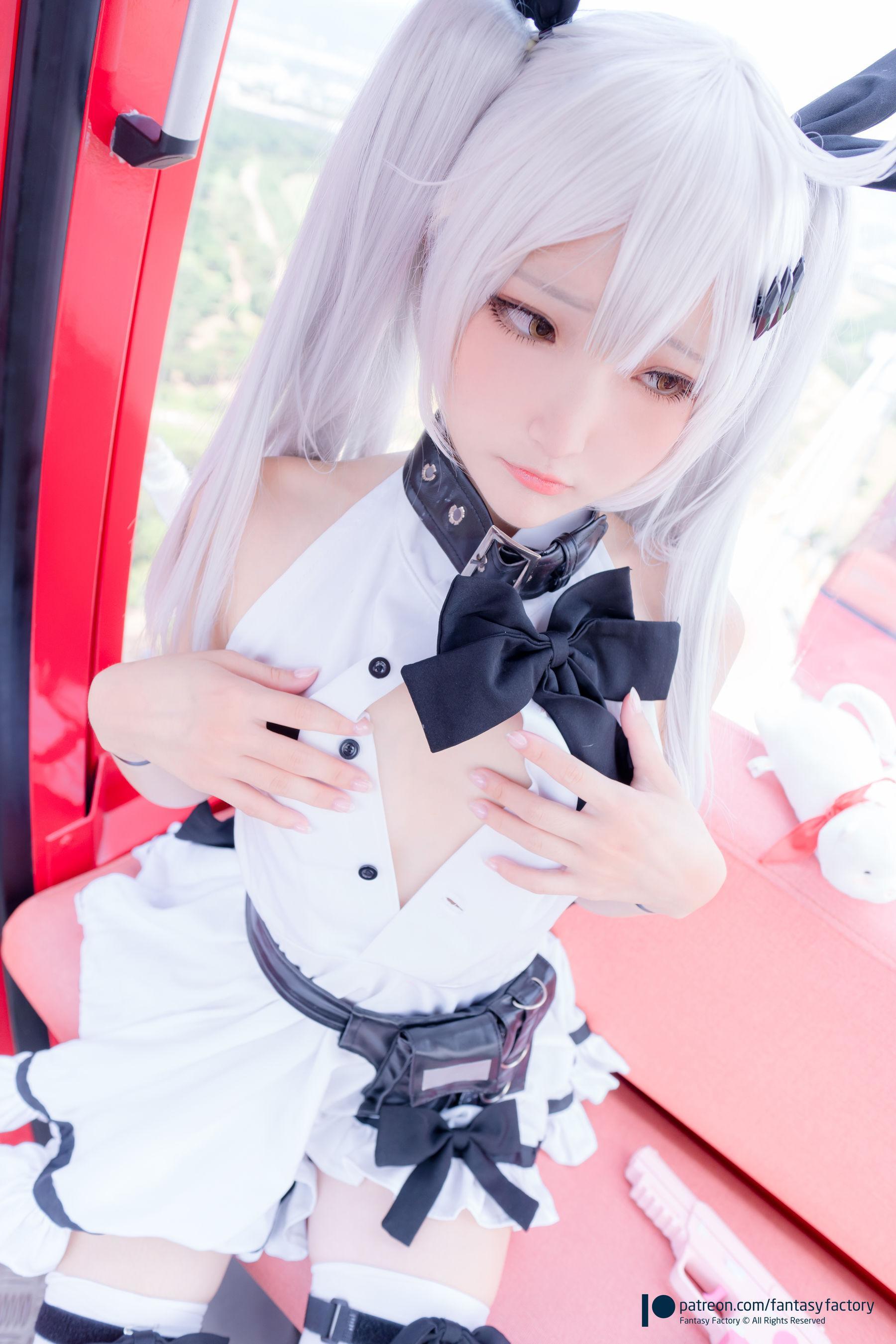 [Cosplay] 小丁 《Fantasy Factory》 黑白 薄纱 网袜 写真集(27)