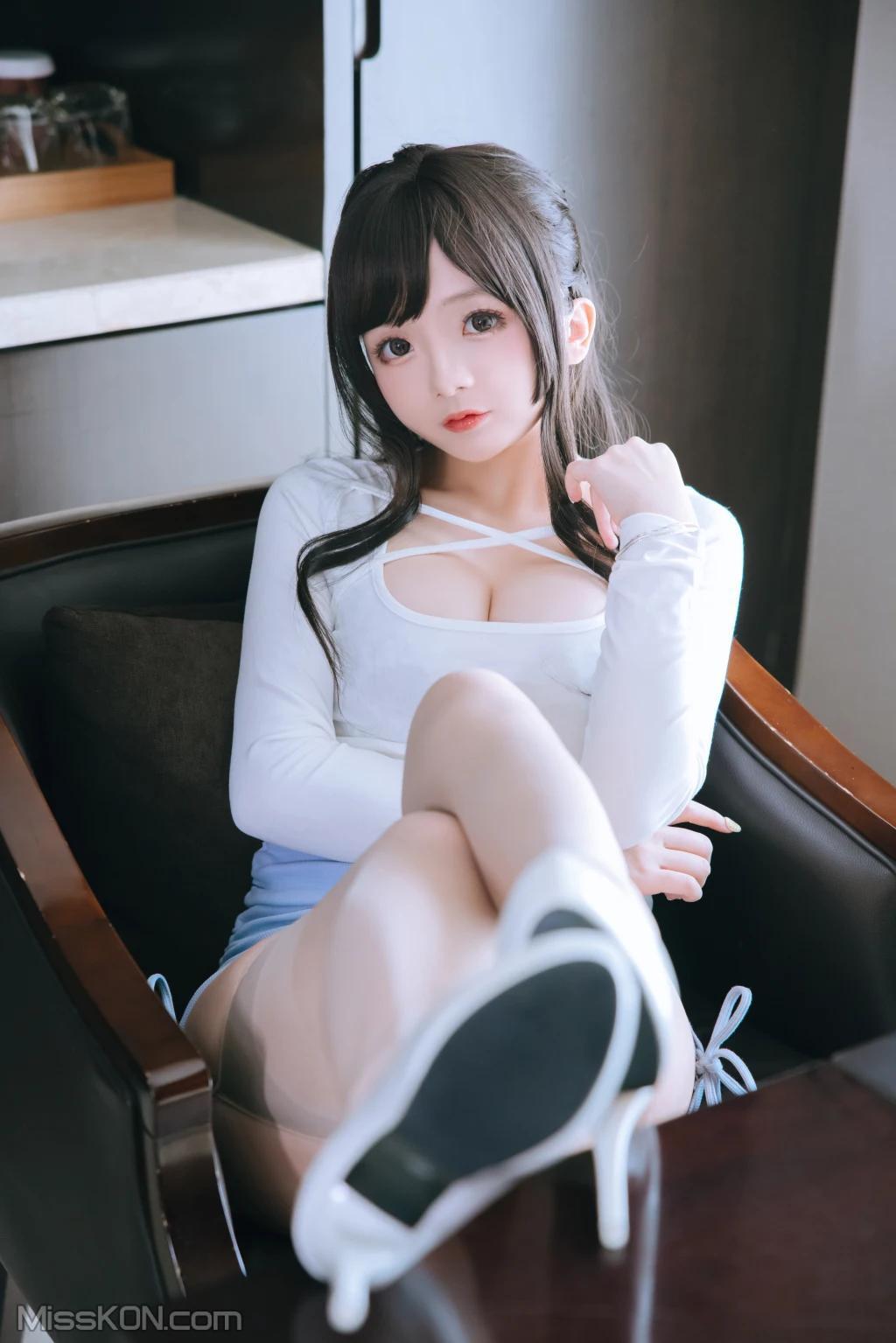 Coser@日奈娇: 包臀裙秘书 (110 photos)(82)