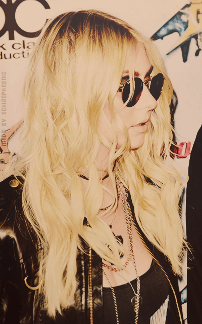 Taylor Momsen DsMREsDv_o