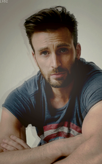 Chris Evans XB8CxWn0_o