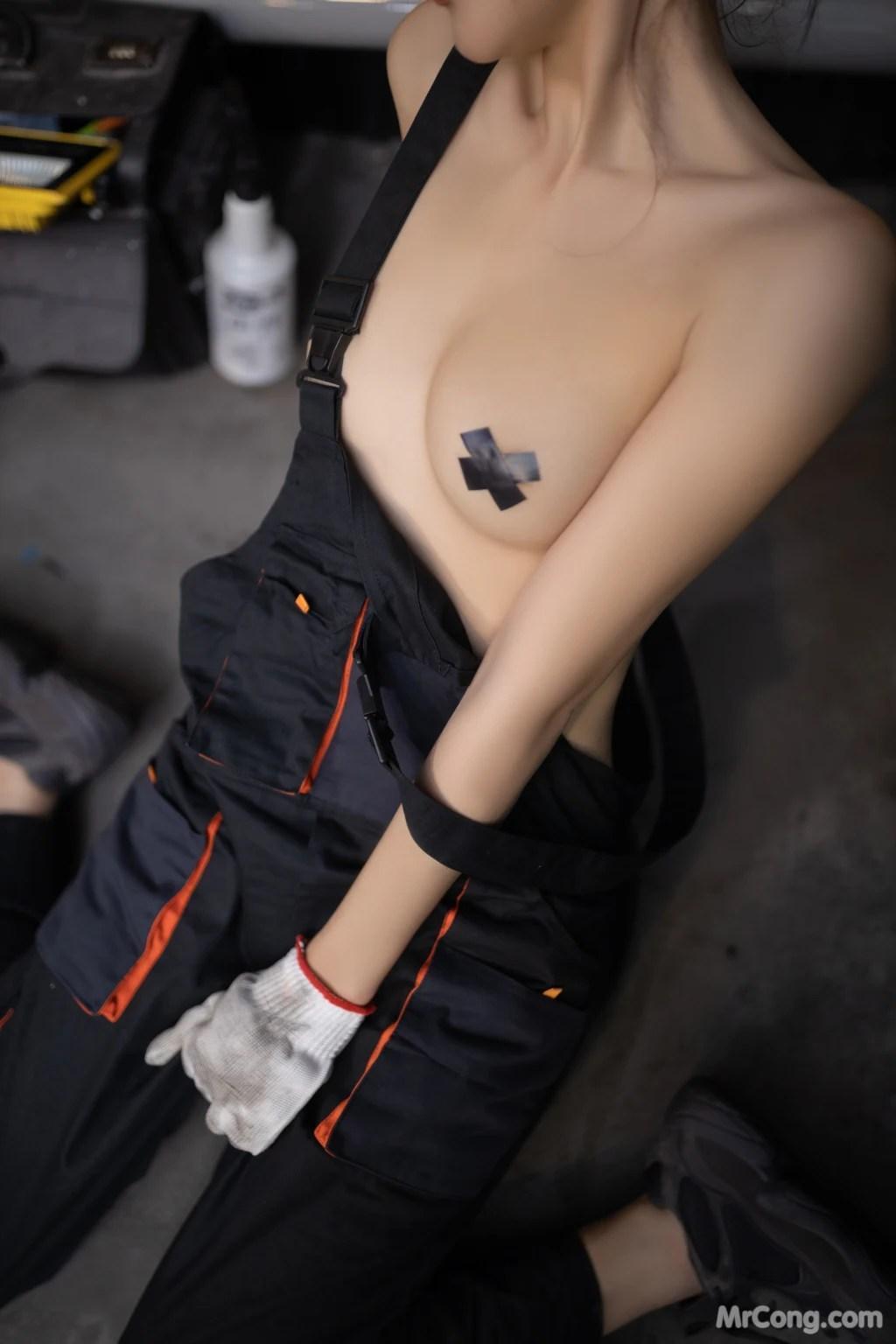 Jiu Shi A Zhu A (就是阿朱啊): 性感修理工 (119 photos )(13)