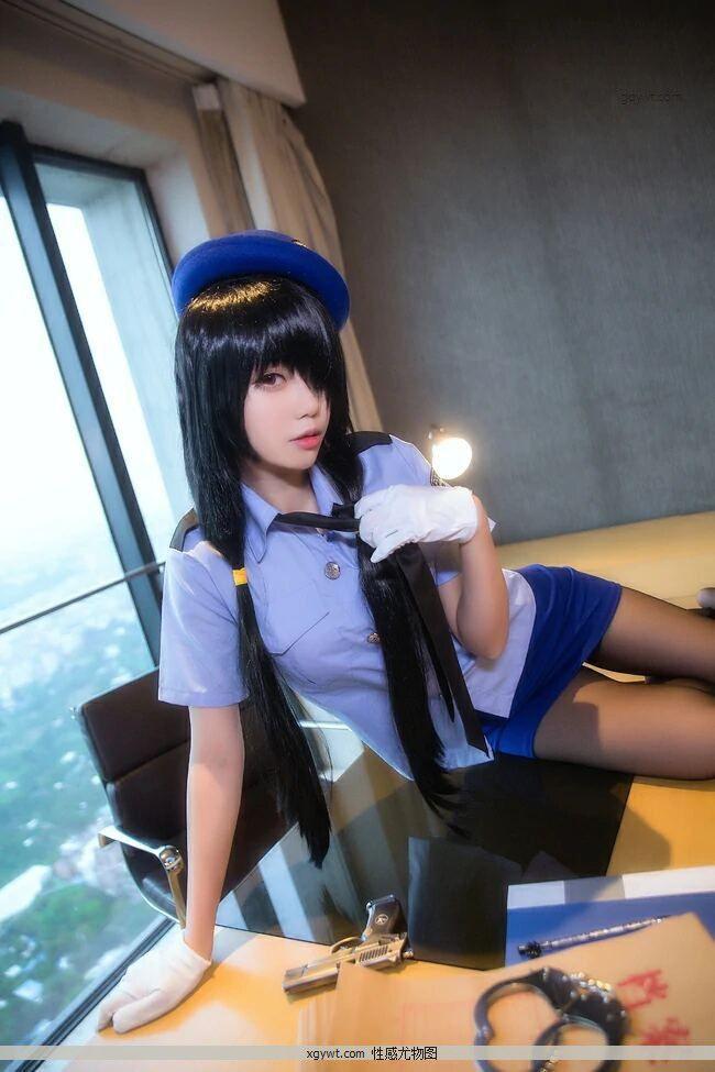 约会大作战时崎狂三女警COSPLAY情趣制服与短裙加黑丝美腿私房高清图(14)