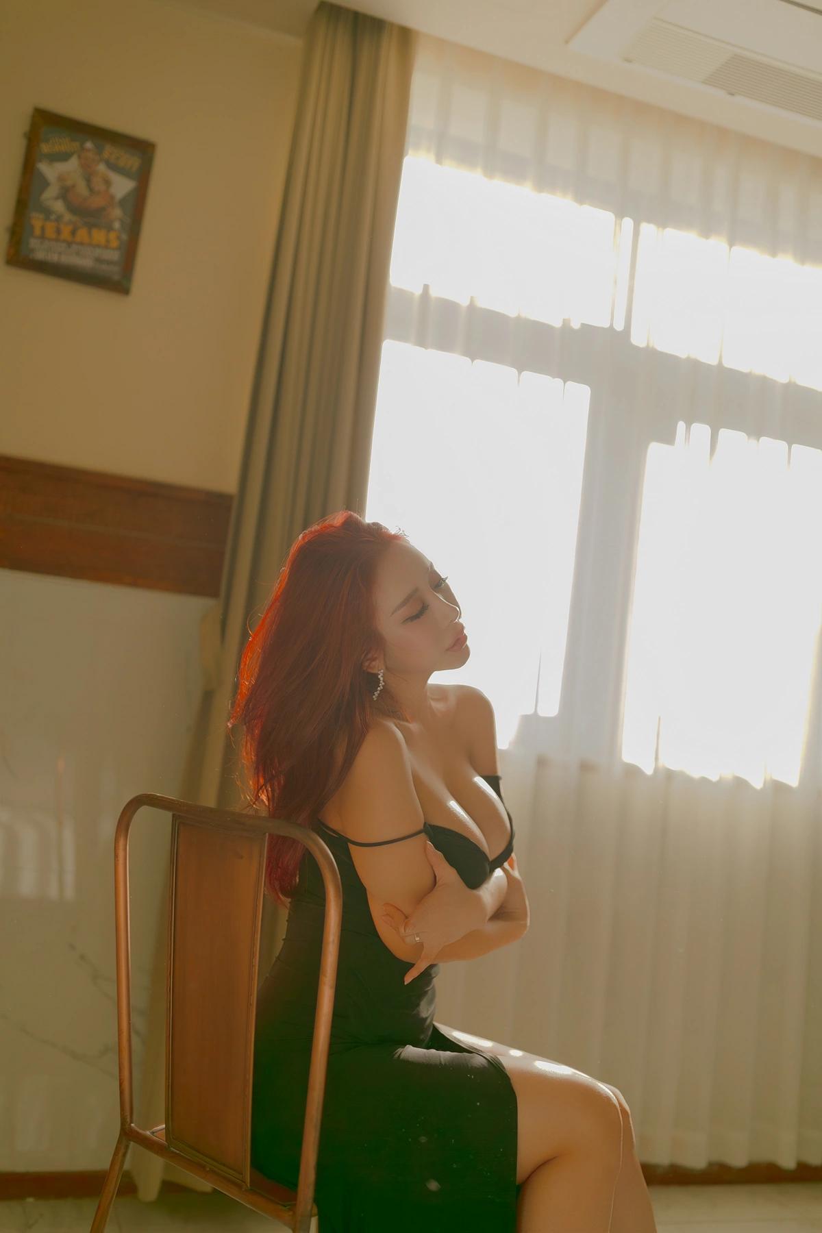 Soyoung 소영, PhotoBook 「In The Hotel」(8)