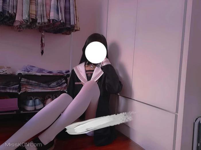 Coser@自整理福利姬: 六套合集 2024-10-22 (816 photos )(783)