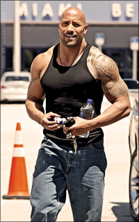 Dwayne Johnson CgAq3ZHt_o