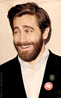 Jake Gyllenhaal - Page 2 WtO3FBBc_o