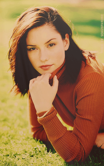 Chyler Leigh EcVuVBEm_o