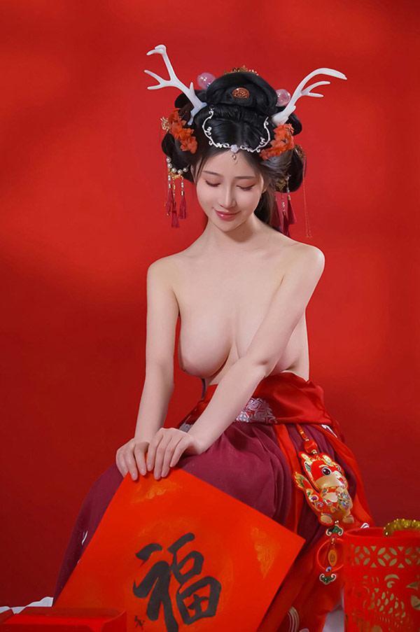 极品女神年年 龙年吉祥无圣光唯美写真(34)