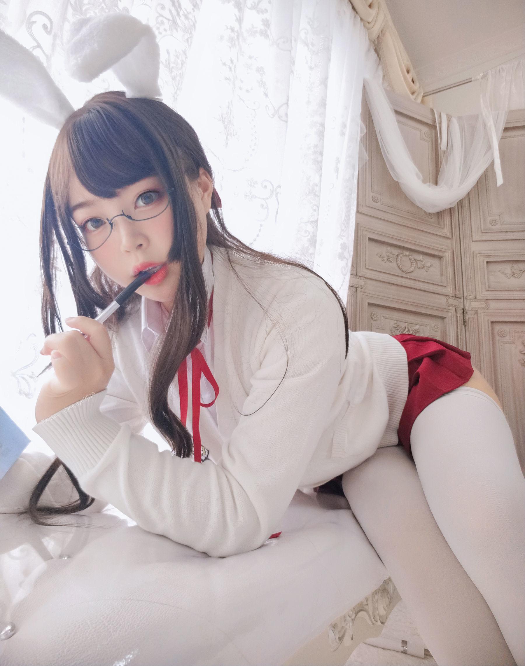 [网红COSER] 萌系小姐姐-白烨- – 发情期 写真集(20)