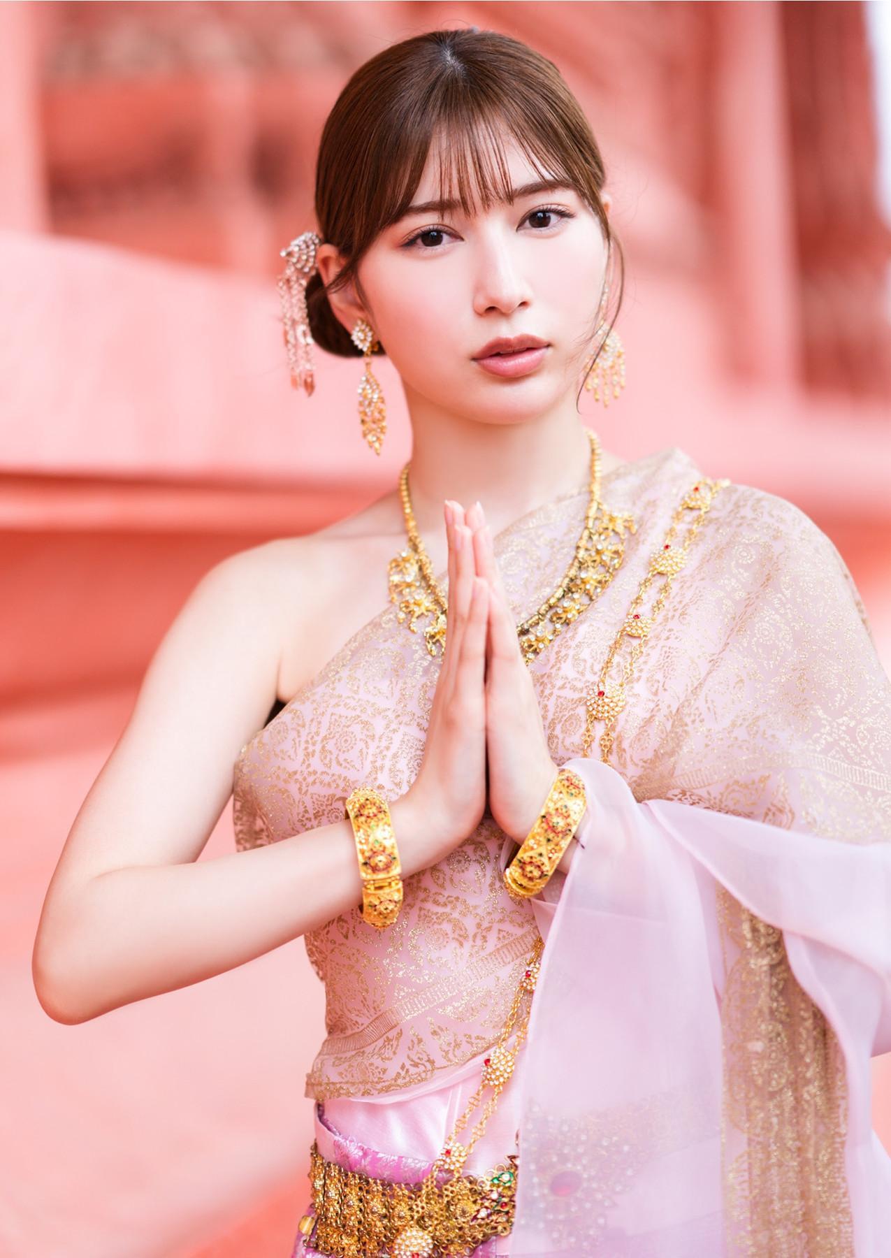 Risa Yukihira 雪平莉左, 写真集 「キミが微笑めば…世界が微笑む！！」 Set.01(3)