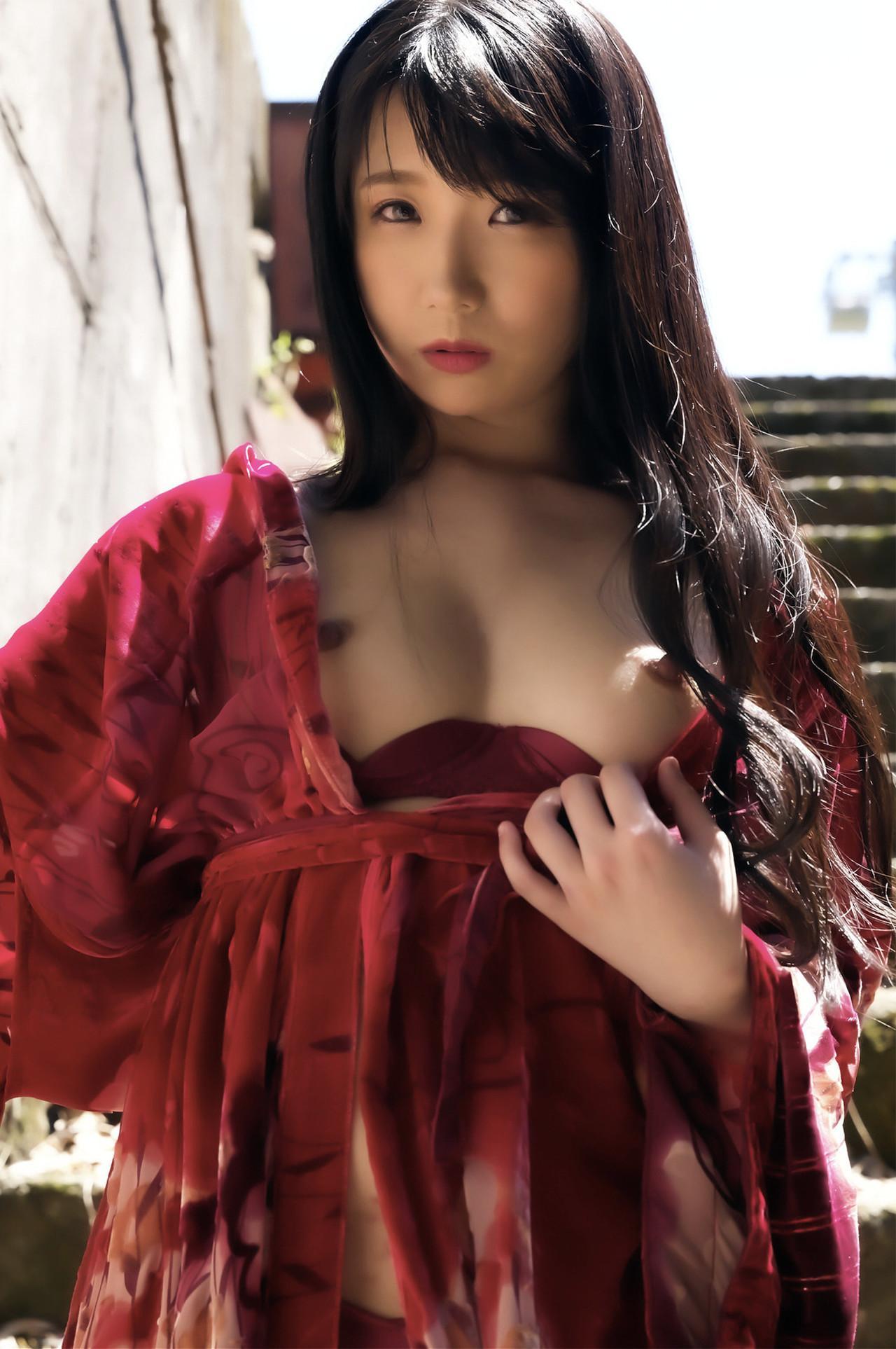 Mihina Nagai みひな, ヌード写真集 「雛～あの夏、儚げで可憐な君と～」 Set.04(8)