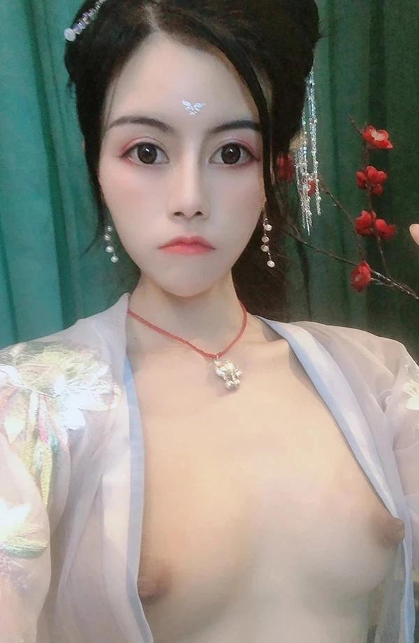 秀人知名模特白甜私拍唯美无圣光图集2(29)