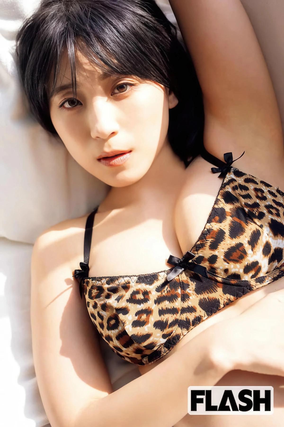 Tsunko つんこ, Niinuma Kisora 新沼希空, FLASH 2025.09.09 (フラッシュ 2025年9月9日号)(20)