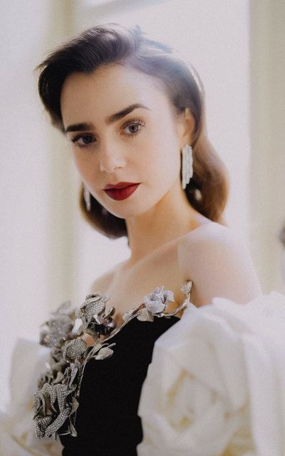 Lily Collins - Page 2 IurREtVk_o