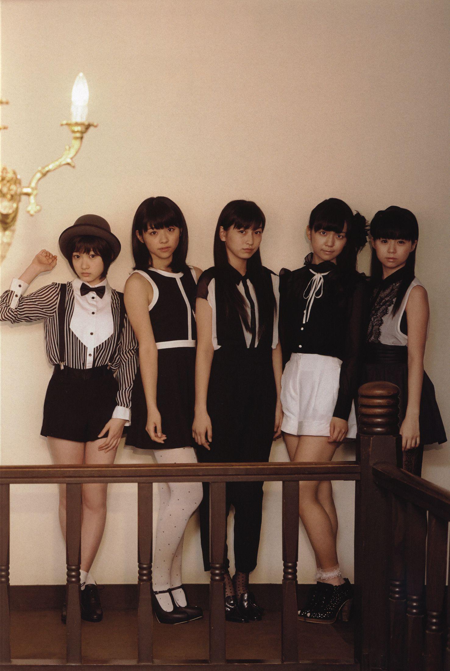 日本美少女组合Juice=Juice《OFFICIAL PHOTO BOOK》写真集(43)