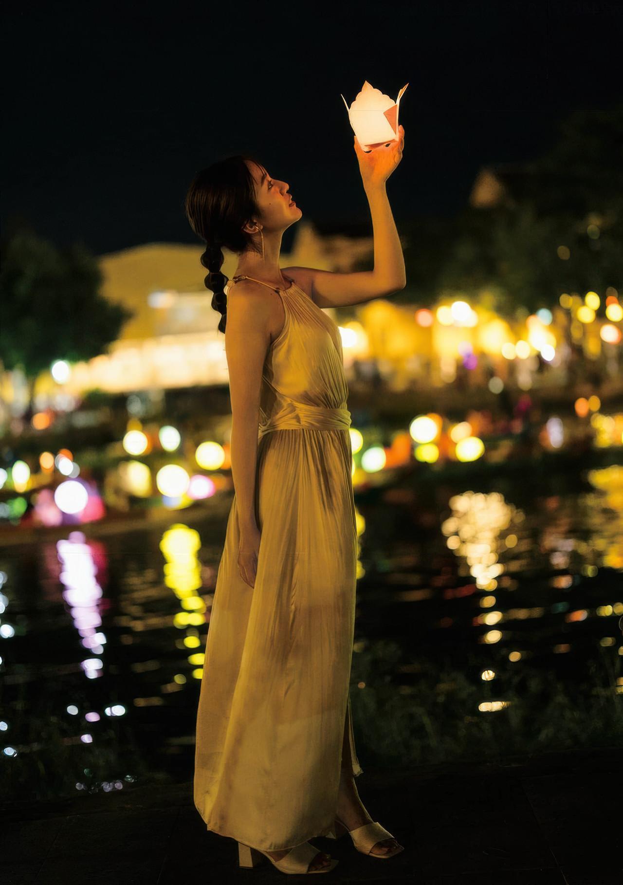 Runa Toyoda 豊田ルナ, 写真集 『Good to see Moon』 Set.05(3)