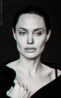 Angelina Jolie LXM6R6Hk_o