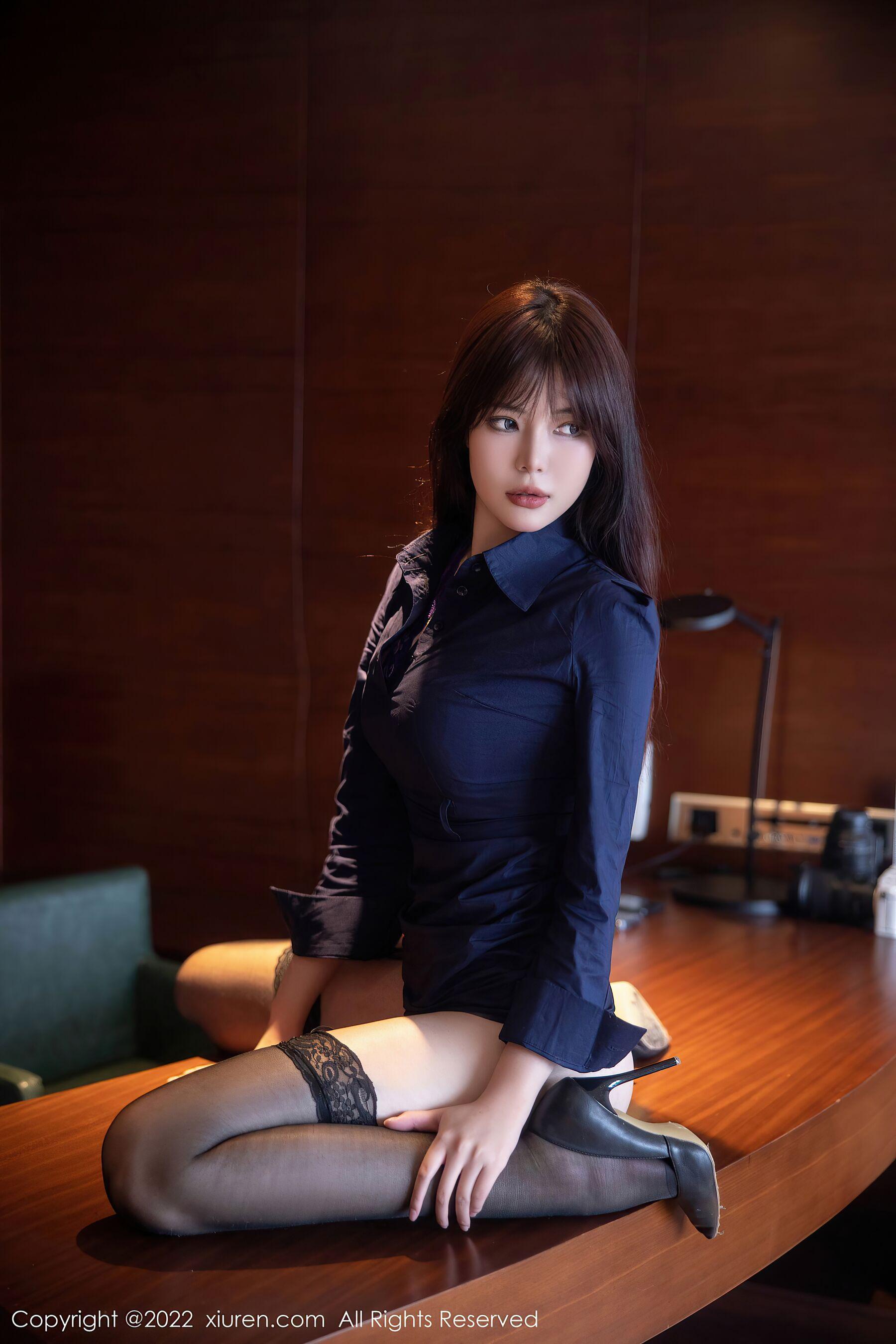 秀人网 Vol. 5813 Arude薇薇(21)