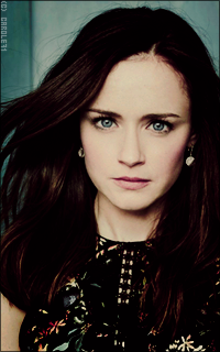 Alexis Bledel HcJdaDxl_o