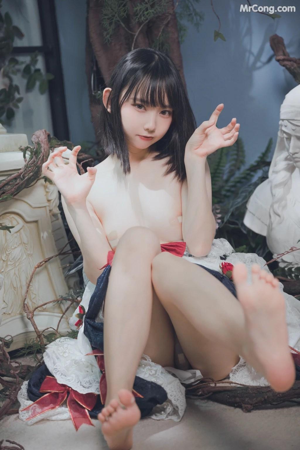 [Patreon] Azuki: Aug 2022 (77 photos)(32)