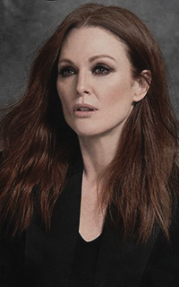 Julianne Moore Qy0di8bn_o