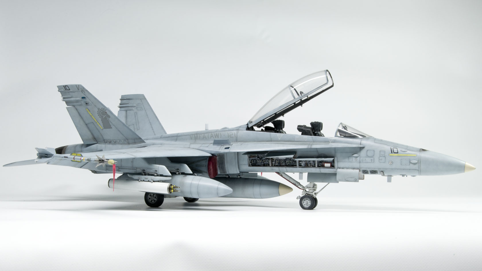航空機・ヘリコプター FA-18D Hornet Night Attack 1/72 02902 - Hasegawa 1/72 F/A-18D Hornet Night Attack ET2