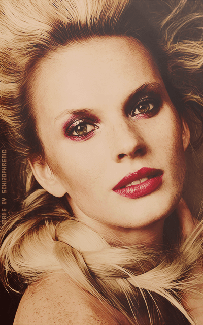 Anne Vyalitsyna HmUV9vOu_o