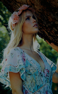 Claire Holt W3VLEOvl_o