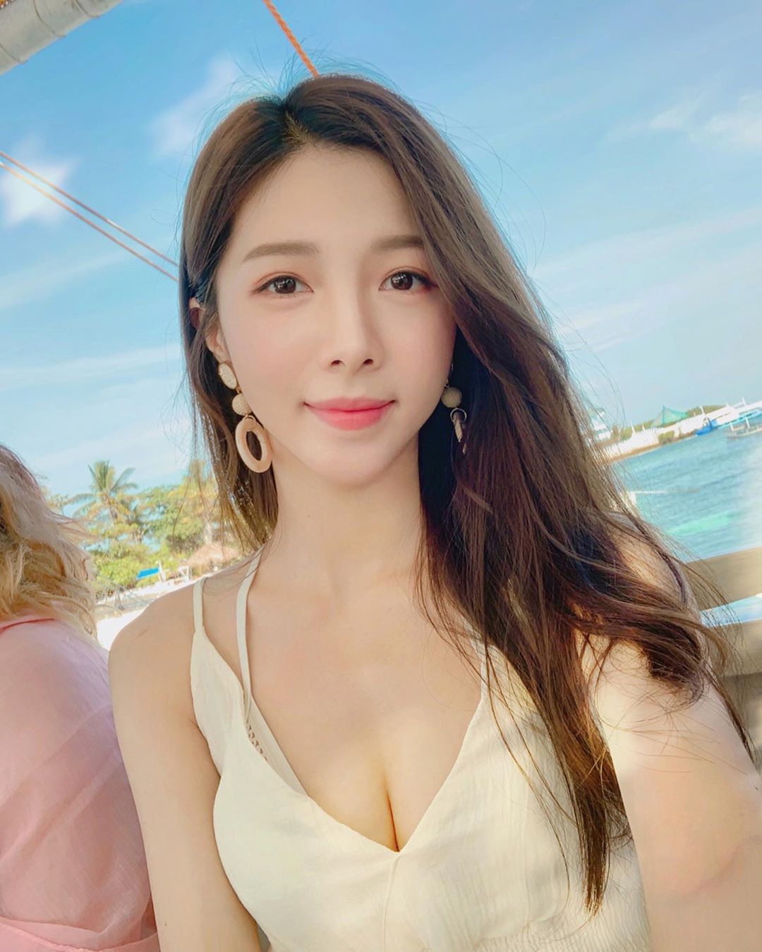 直播正妹—Aᴘʀɪʟ 蕭蕭 nHryNY9T o - 直播正妹—Aᴘʀɪʟ 蕭蕭