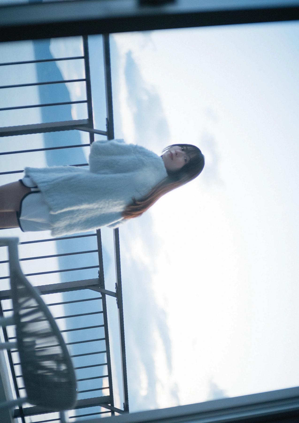 Kotoko Sasaki 佐々木琴子, 1st写真集 「明け方の夢」 Set.02(31)