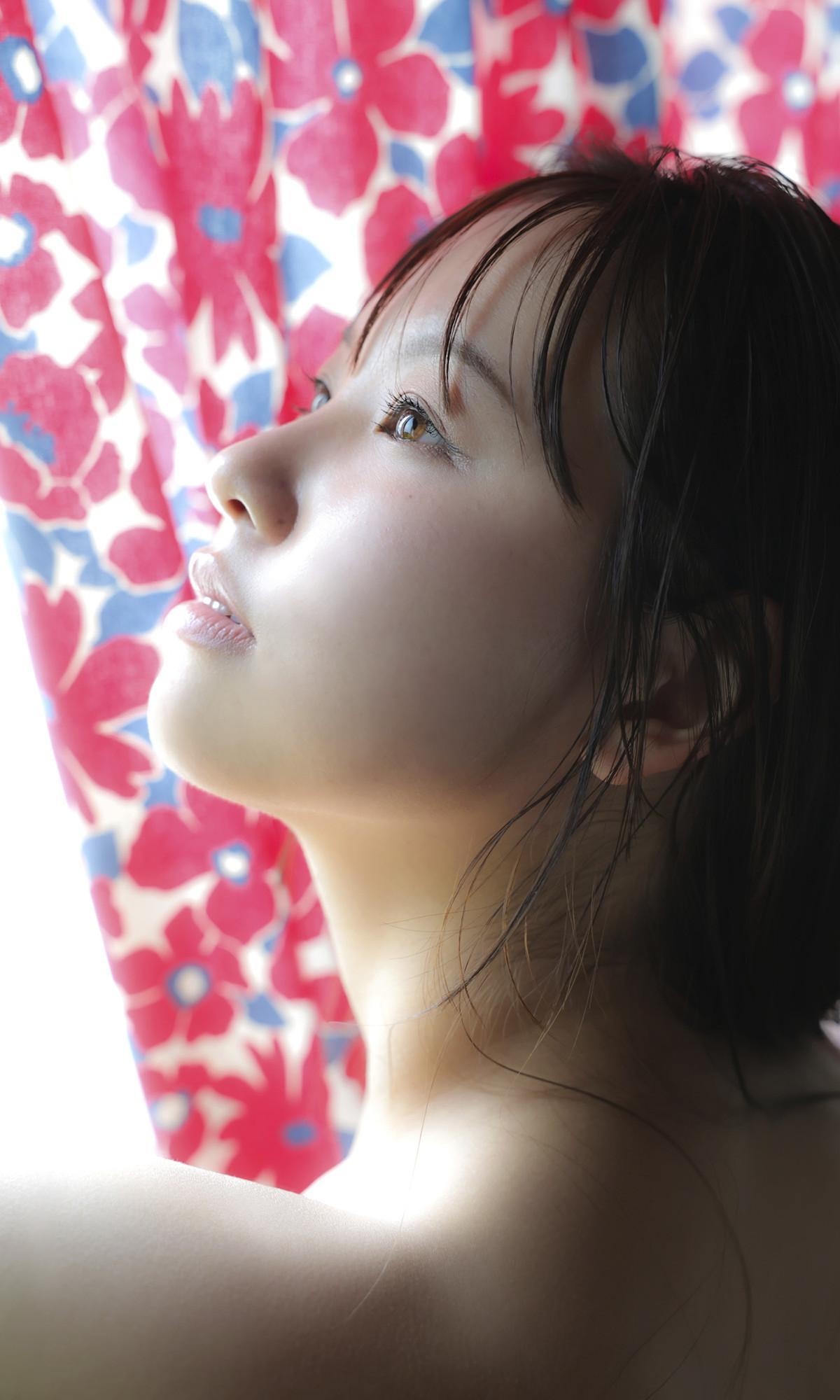 Yuzuha Hongo 本郷柚巴, 写真集 「NEW ME ～prologue～」 Set.01(16)