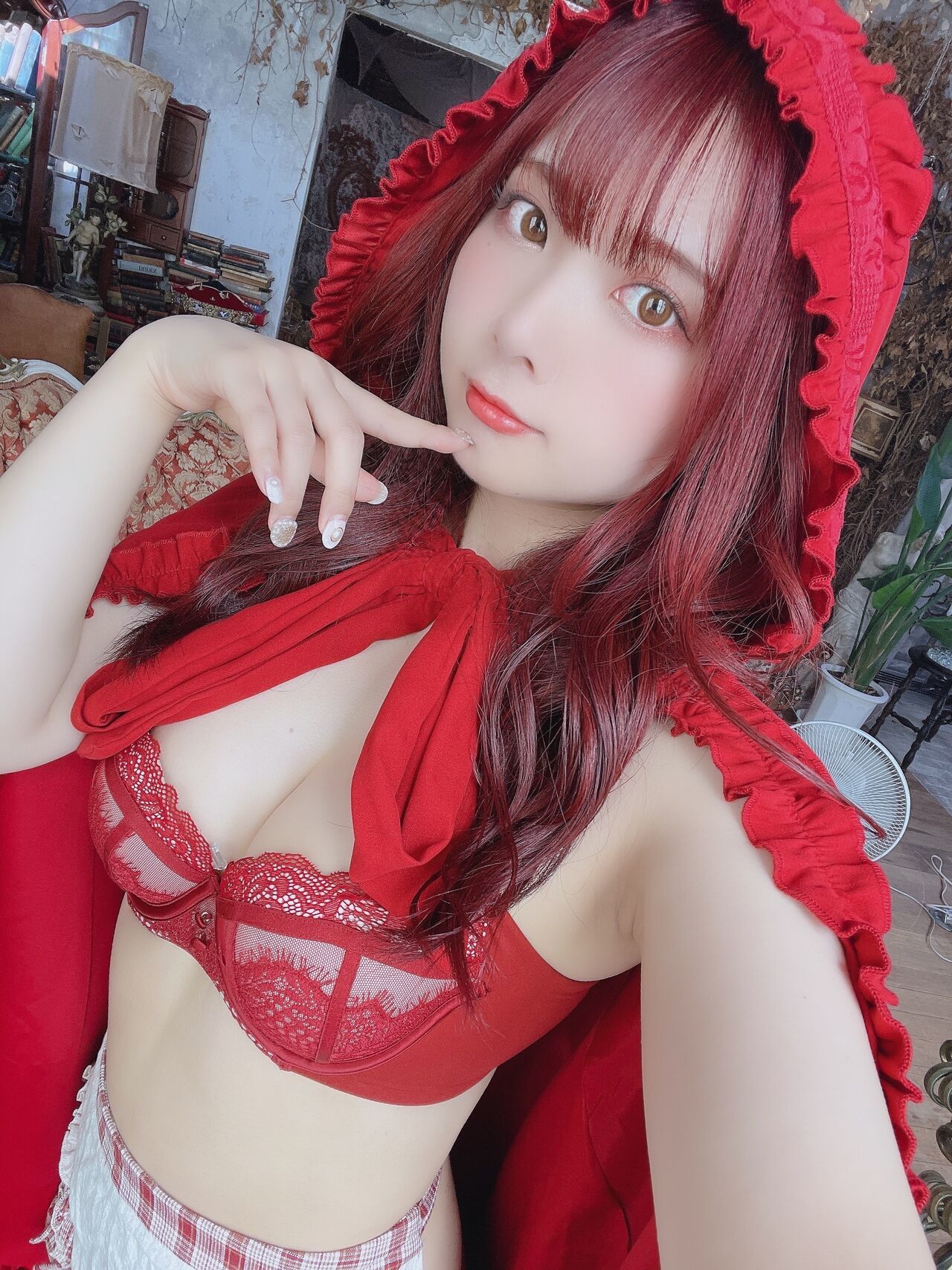 Tomiko - Red Riding Hood