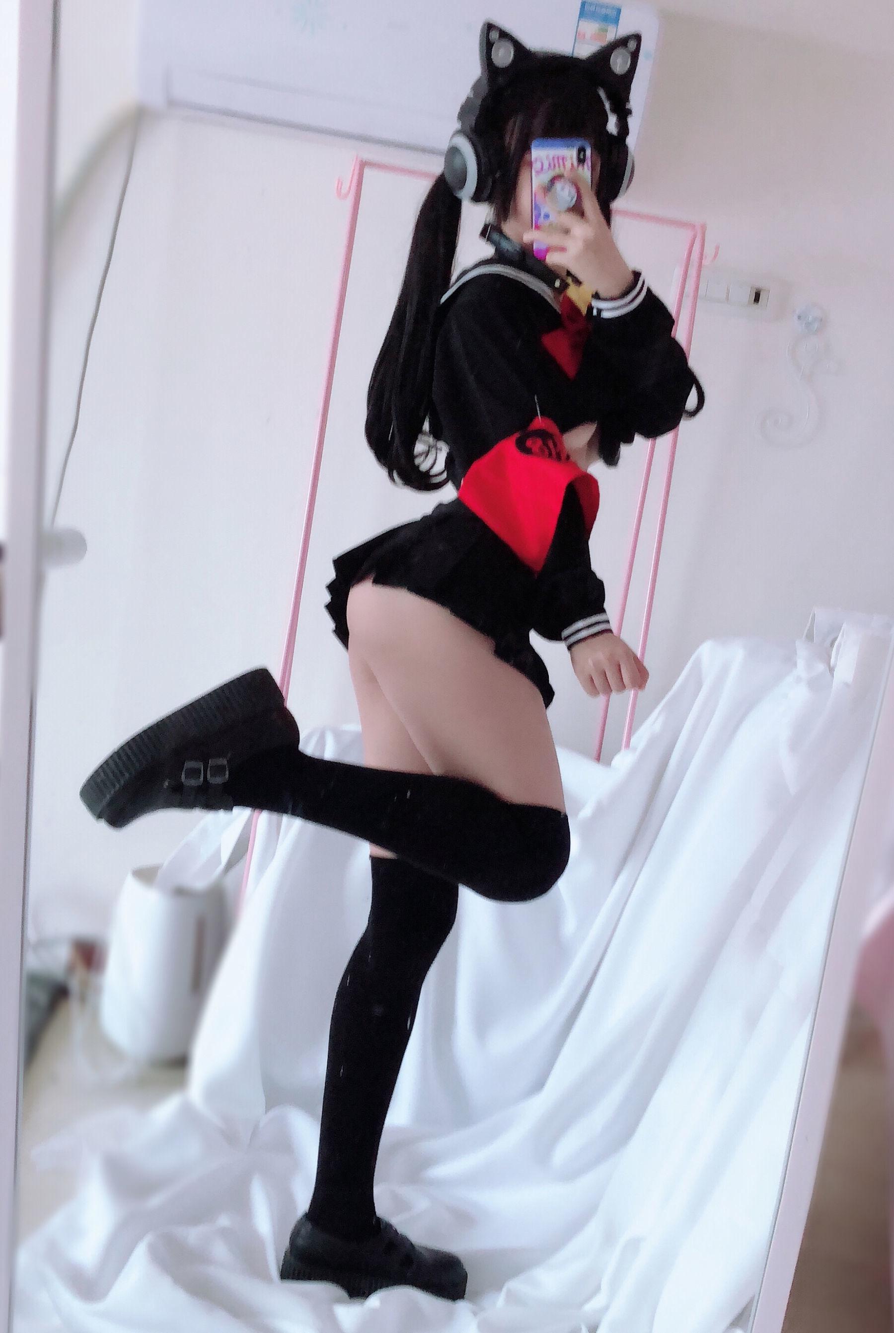 [网红COSER] 桜井宁宁 – 半乳制服 写真集(9)