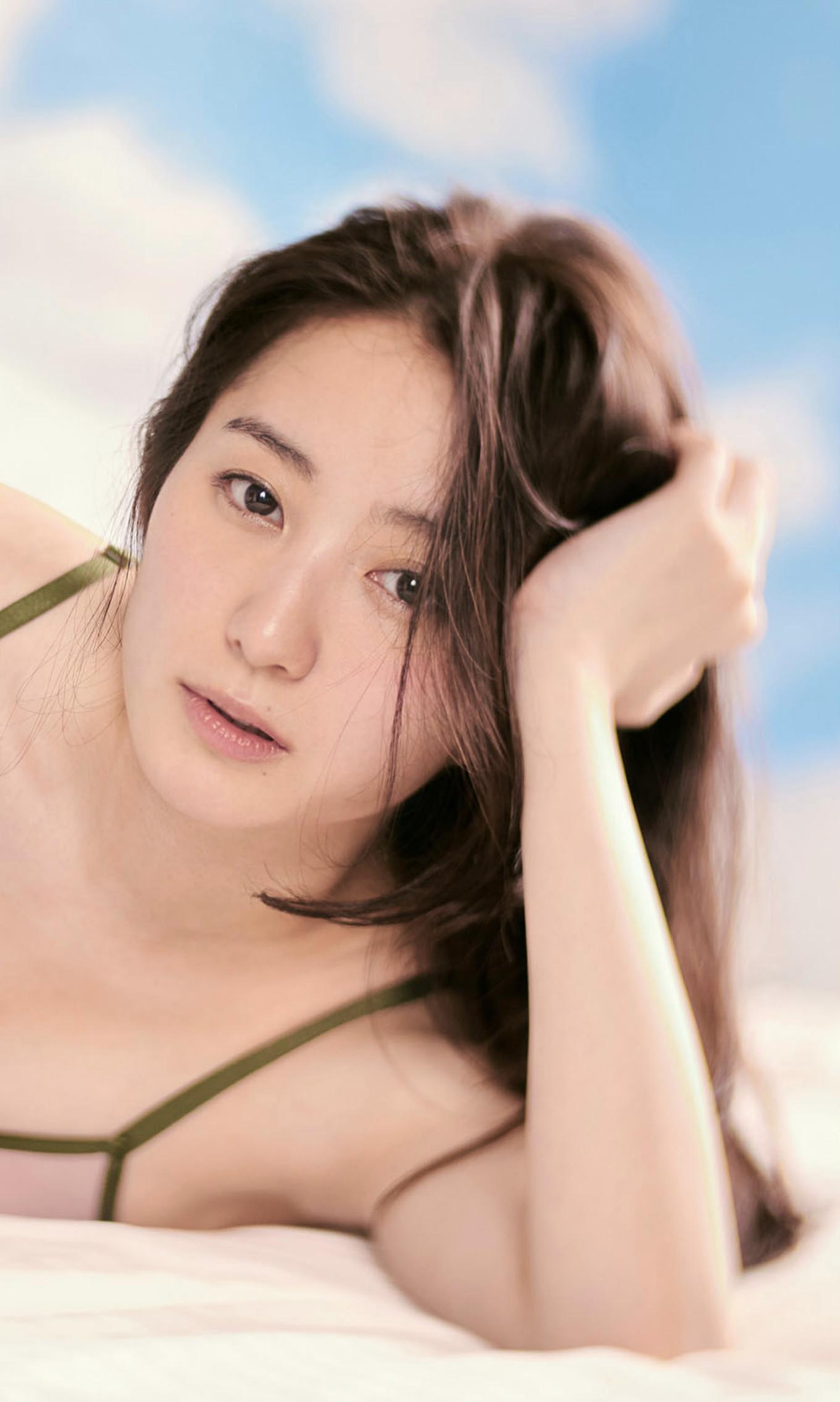 Riho Takada 高田里穂,  Weekly Playboy 2025 No.29 (週刊プレイボーイ 2025年29号)(19)