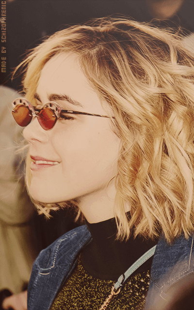 Kiernan Shipka JXkL9jBp_o