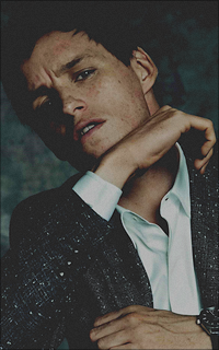 Eddie Redmayne Ck71J54S_o