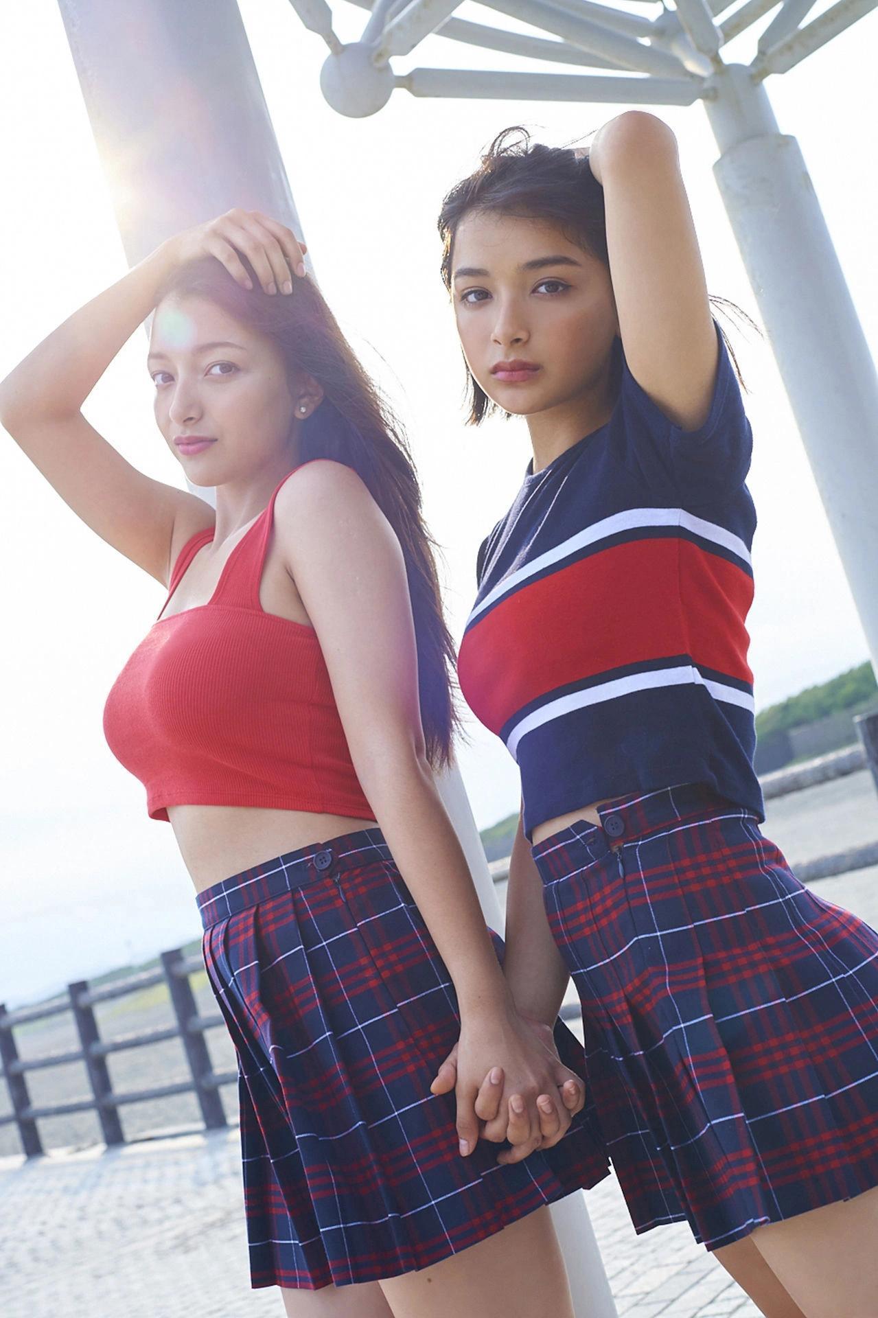 Erika エリカ, Marina マリナ, ヤンマガデジタル写真 「Eri－Mari エリマリ姉妹」 Set.02(7)