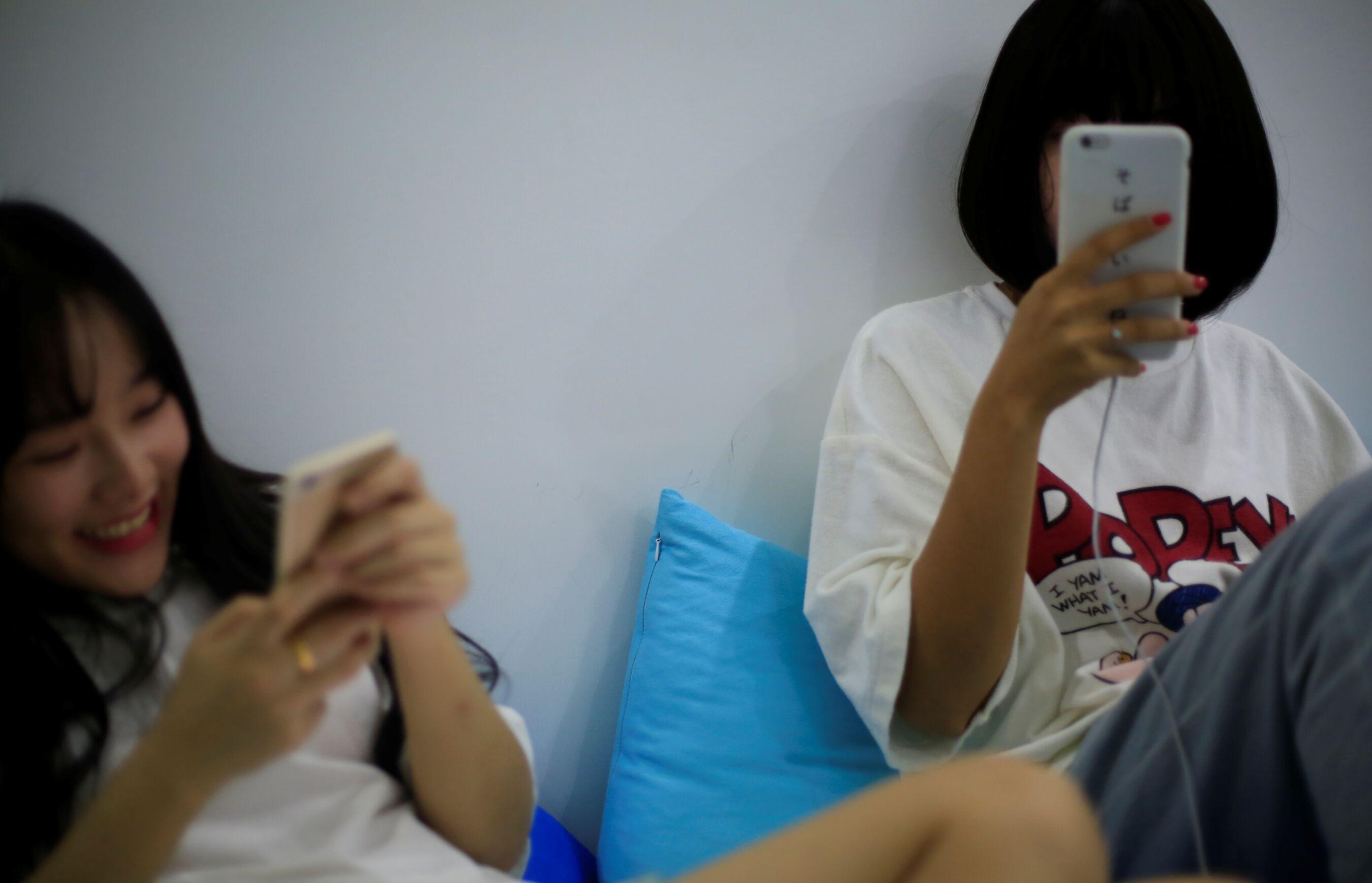 国模套图 素人私房流出(828)